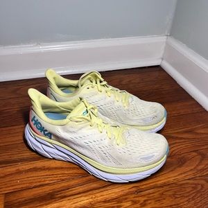 Hoka one one